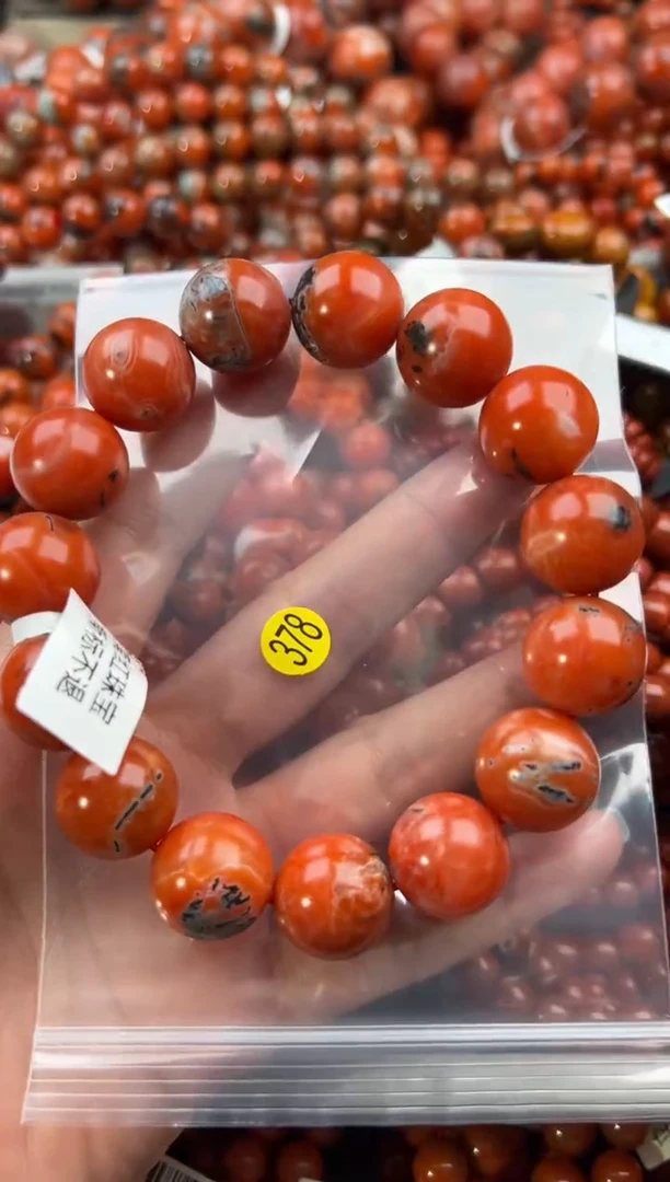 未镶嵌手串南红玛瑙宝**瘩17+