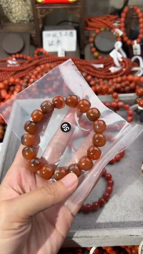 南红玛瑙手串未镶嵌12+
