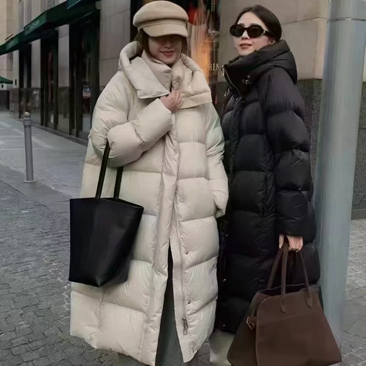 极简风连帽加长加厚白鹅绒服