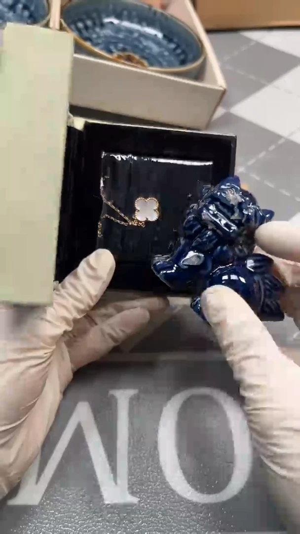 瓷片陶瓷如图所示周边