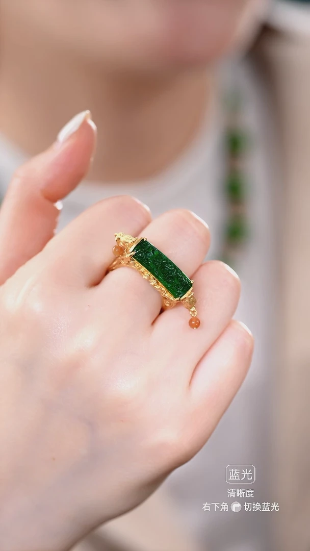 颈饰未镶嵌翡翠戒指10