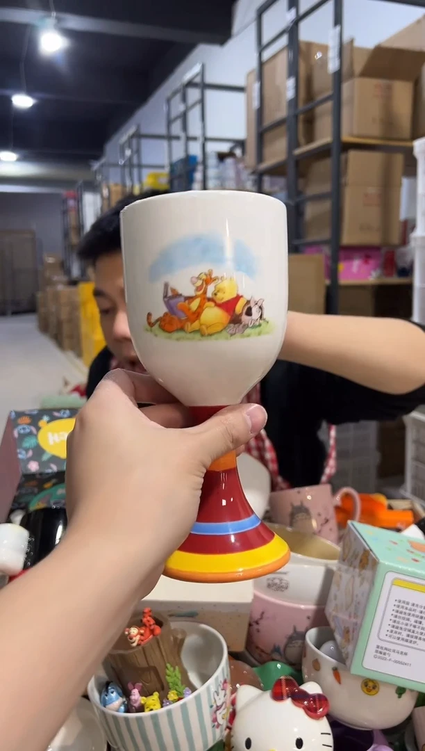 【闪购商品】杯陶瓷维尼高脚杯