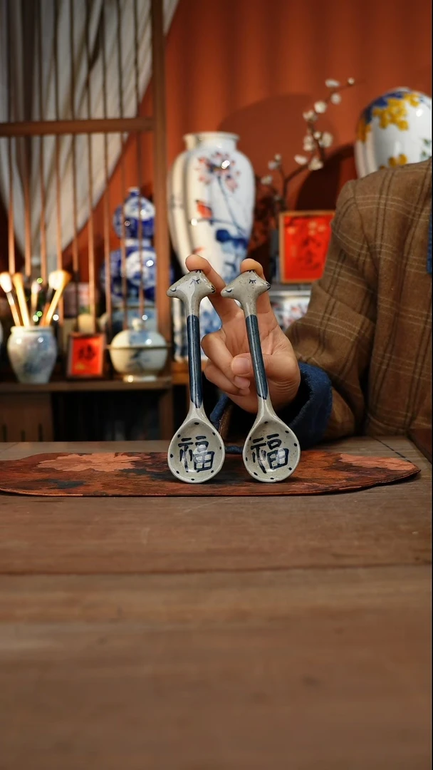 当代高温釉下彩手绘陶瓷餐具