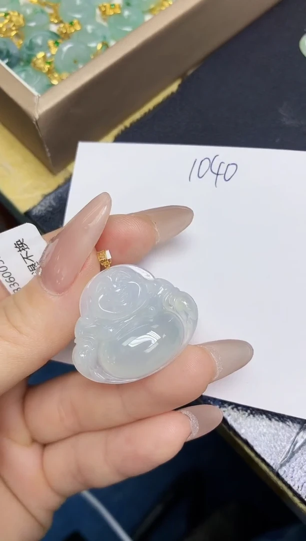 翡翠18K金镶嵌颈饰 天然翡翠A货