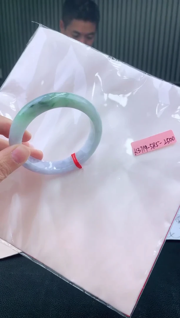 未镶嵌手镯翡翠111