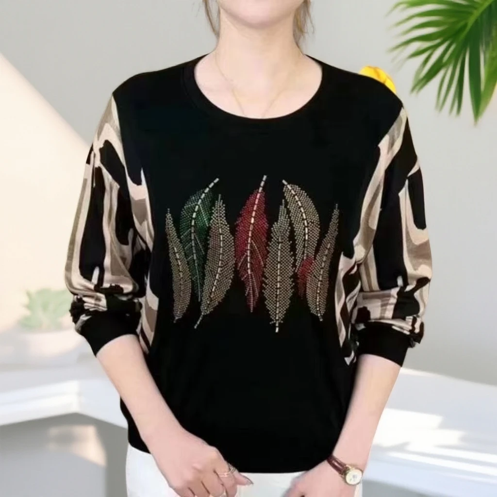 大码宽松休闲烫钻常规长袖打底印花百搭T恤时尚圆领女士打底衫