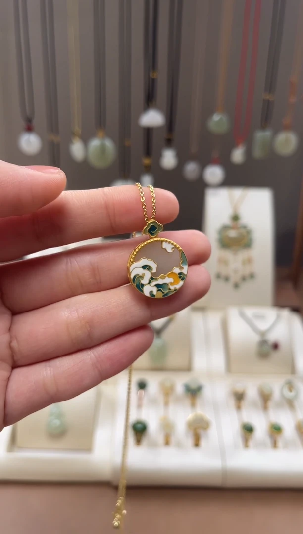 颈饰银S925镶嵌和田玉和田玉吊坠