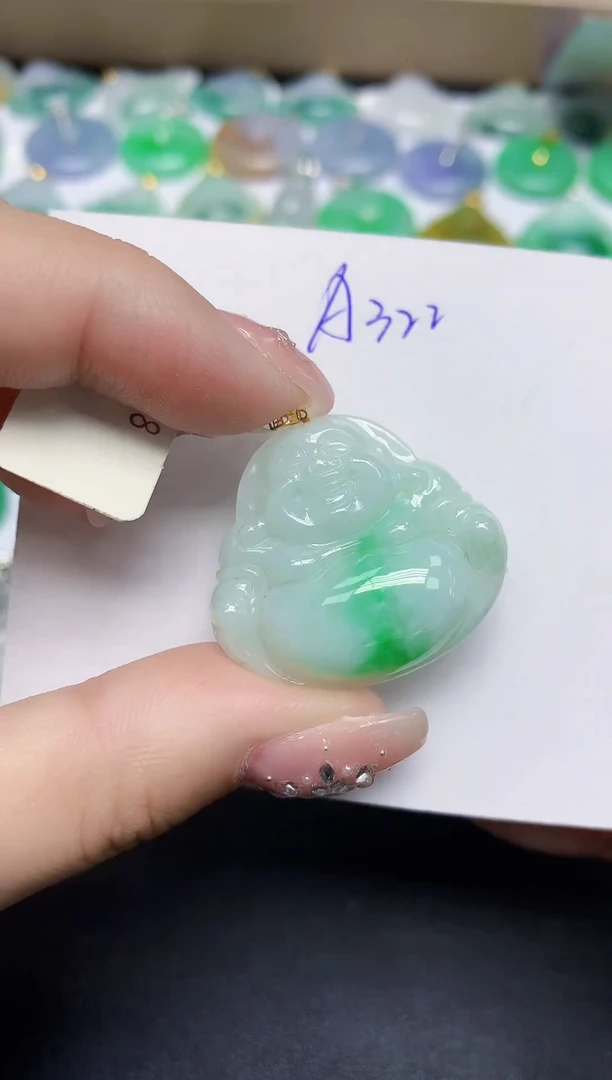 颈饰18K金镶嵌翡翠天然缅甸翡翠A货翡翠百元以上9元证书费自理