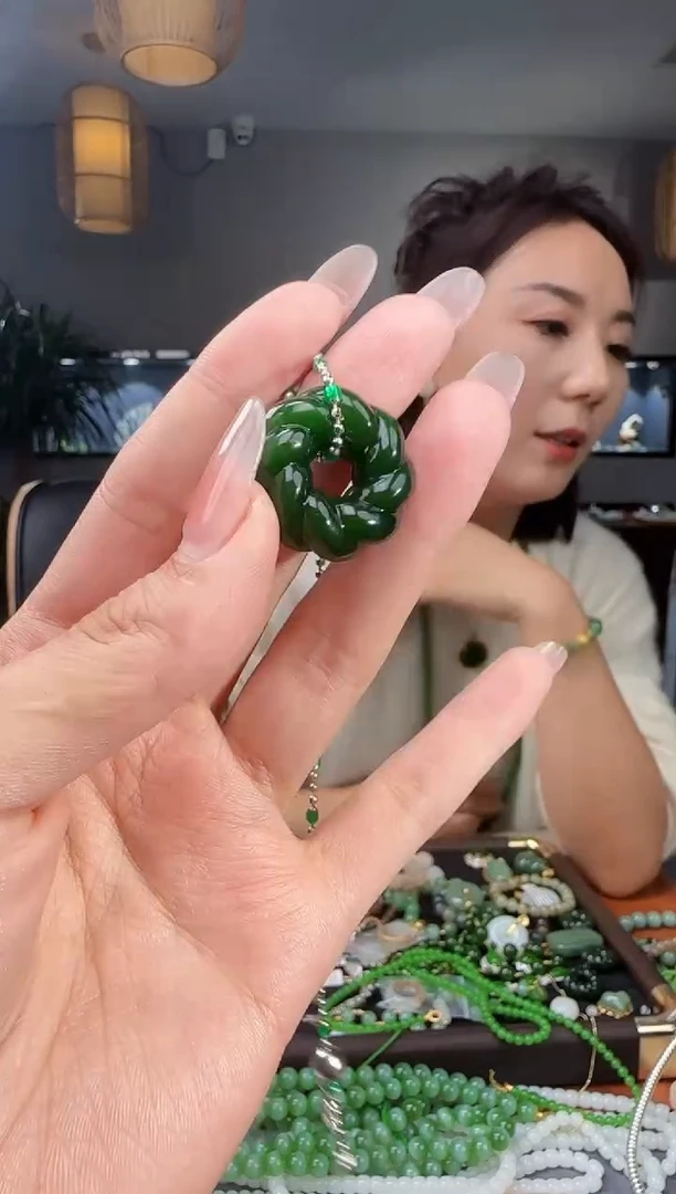 吊坠(不含链)未镶嵌和田玉1
