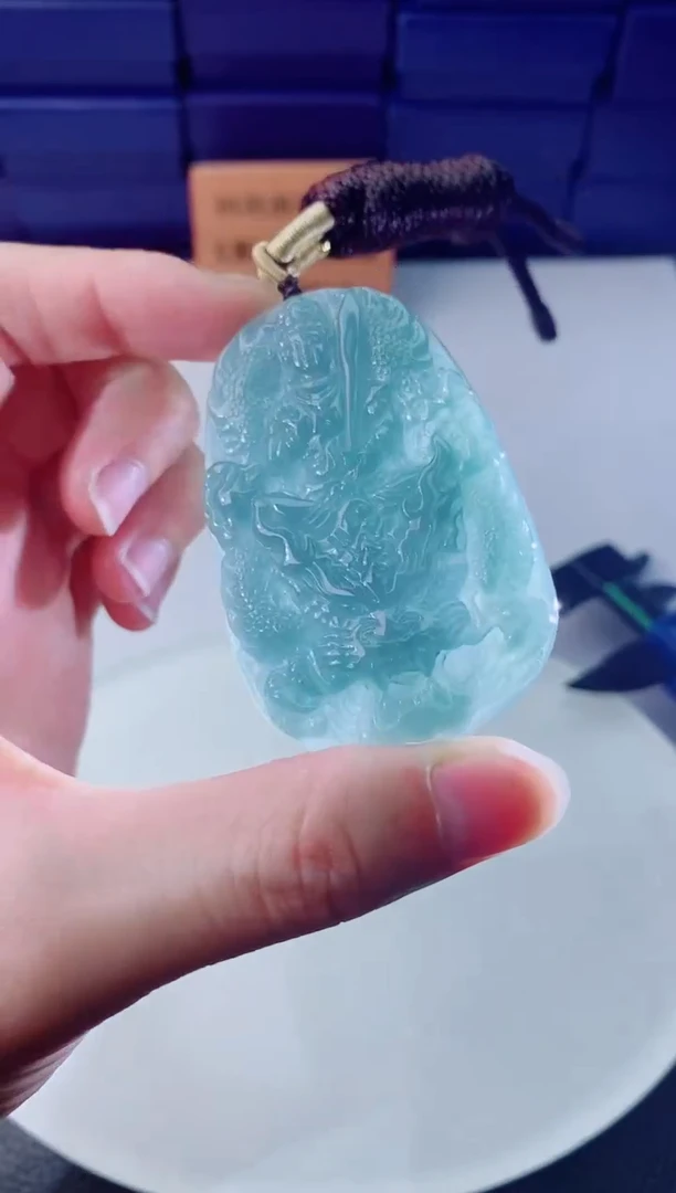 翡翠未镶嵌颈饰111111111