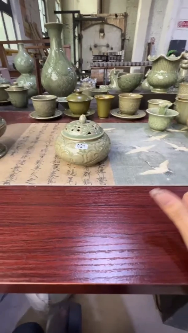微瑕耀州窑纯手工牡丹香炉021