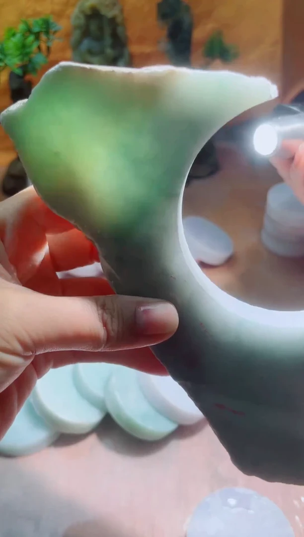 未镶嵌挂件翡翠A货砚曹092