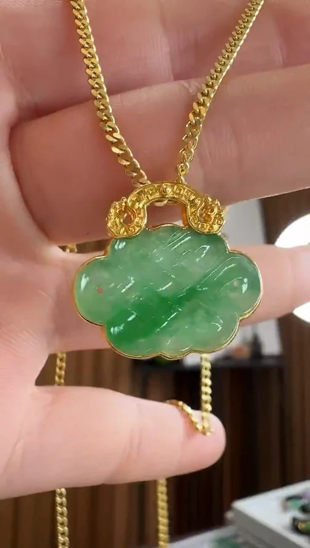 吊坠(不含链)18K金镶嵌翡翠吊坠