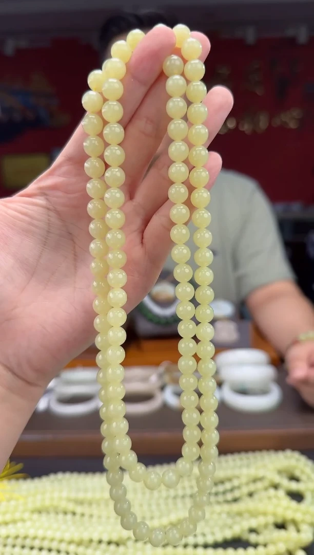和田玉未镶嵌颈饰黄口108颗多圈卡8