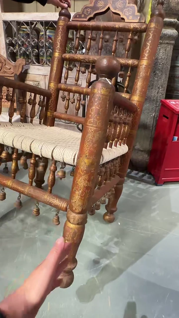 木实木椅子只有一个