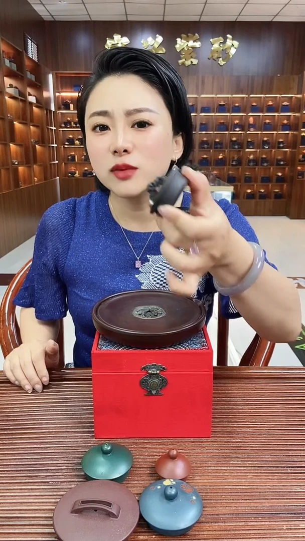 茶壶紫砂花开富贵太湖石金钟石黄赵巧英