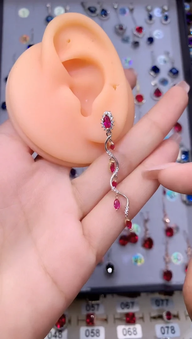 耳饰银S925镶嵌红宝石银色