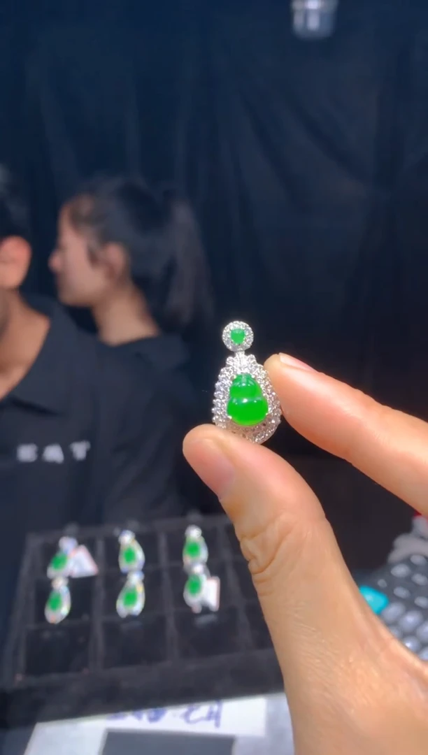 【闪购商品】定制翡翠未镶嵌124多样性发货（发其一）