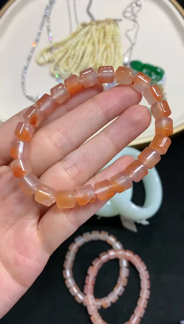 【闪购商品】南红玛瑙手串（多样性发一件）未镶嵌W548|198