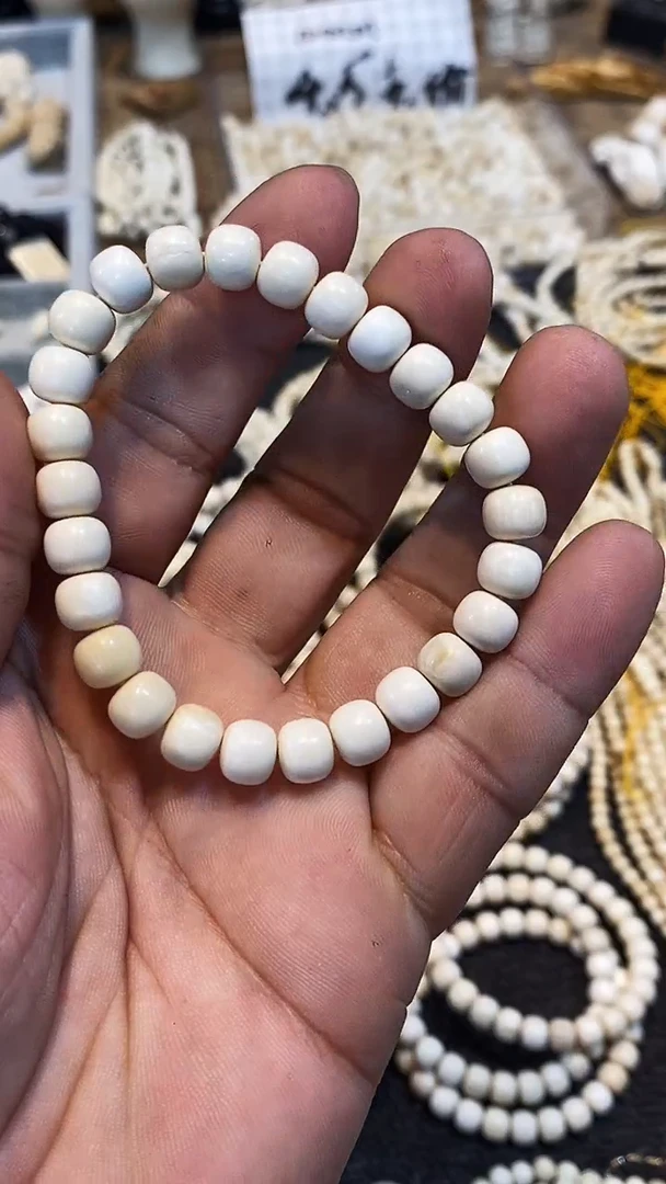 泥塑小把玩件摆件