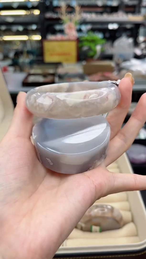 【闪购商品】石英质玉手镯未镶嵌61圈口（赠品镯心）3571468