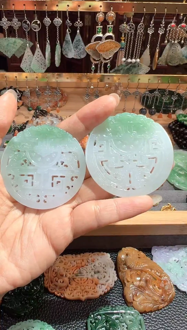 【闪购商品】翡翠挂件未镶嵌翡翠