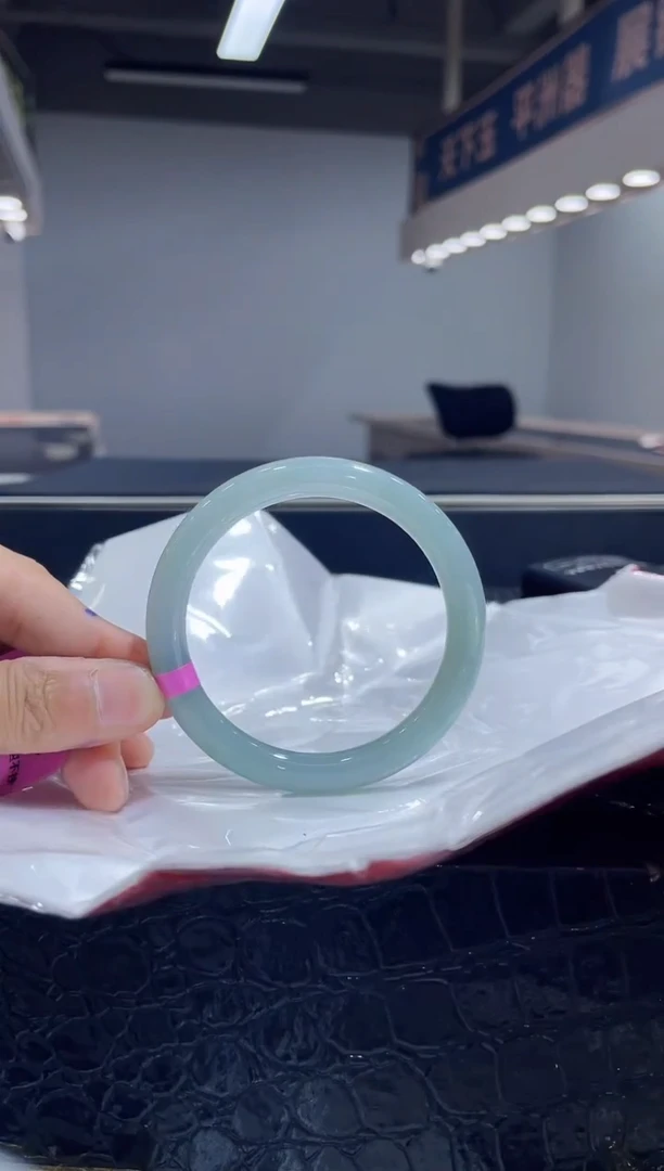 未镶嵌手镯翡翠10