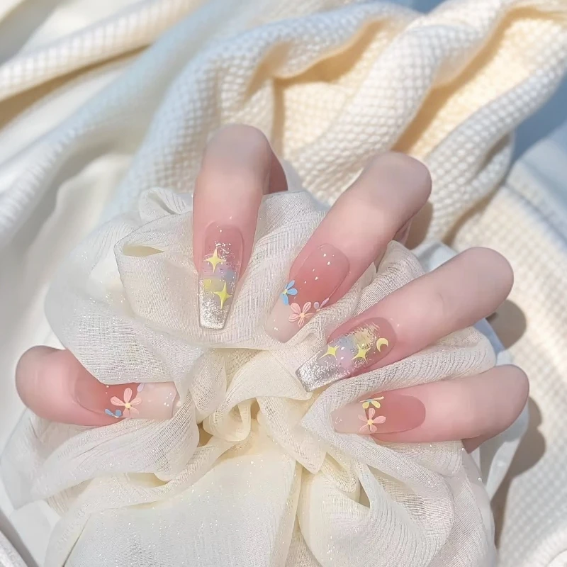 秋冬爆款高级感轻奢油画花长款小花猫眼高级温柔甜美穿戴甲秋冬款