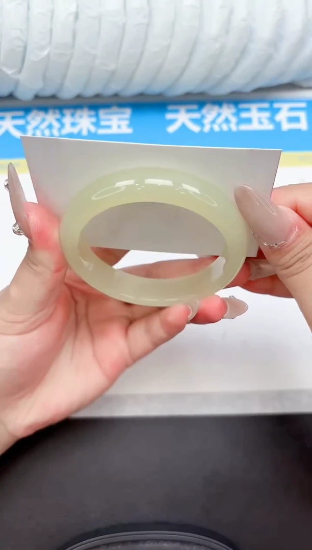 未镶嵌手镯石英质玉177-57.6