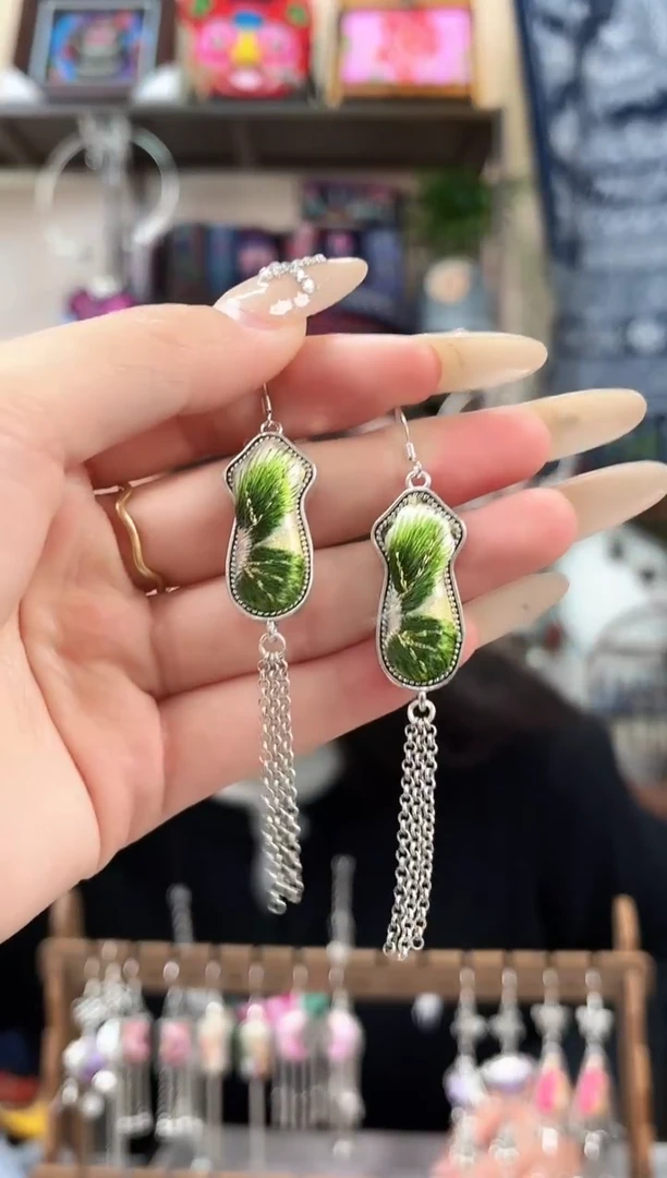 织绣民族风非遗老绣苗银饰品595