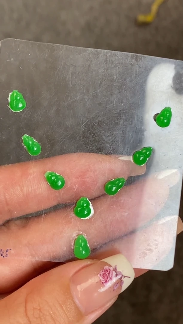 定制翡翠未镶嵌翡翠毛货~