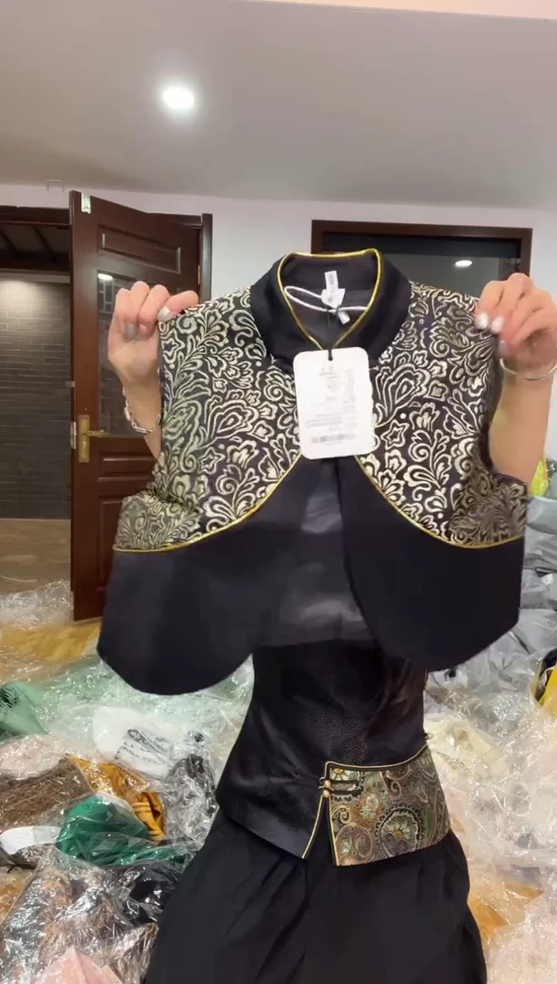 马甲       M码       80-110斤