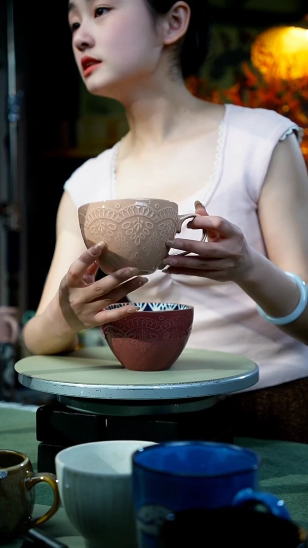 【闪购商品】咖色+玫红高脚早餐|默认微瑕