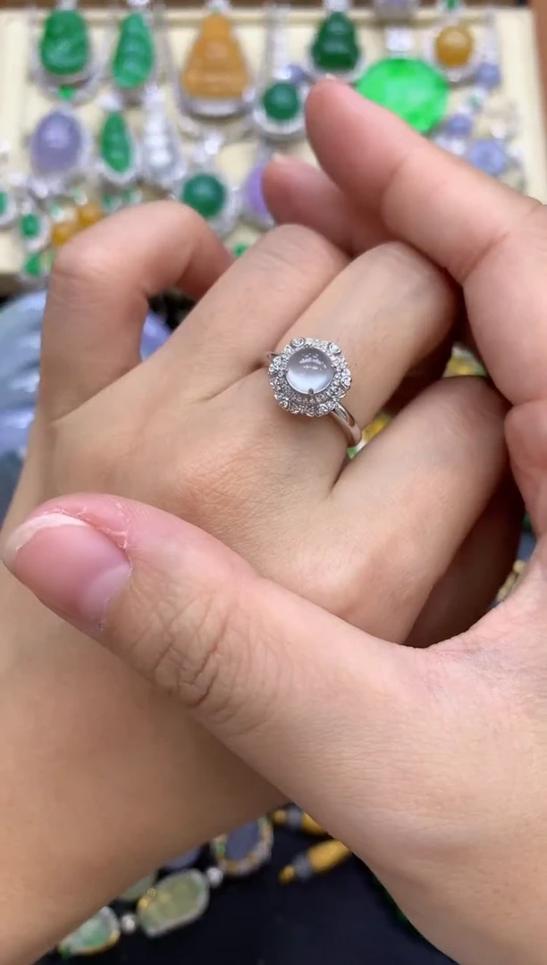 18K金镶嵌戒指翡翠479-中国好珍宝