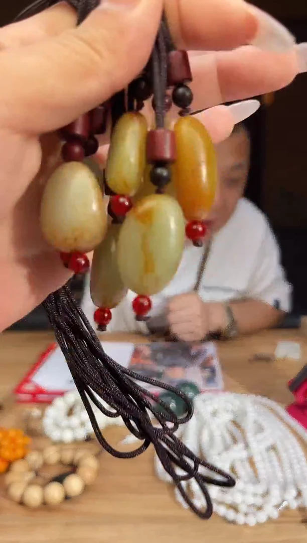 和田玉未镶嵌颈饰A870