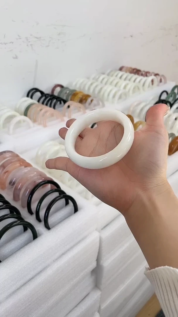 未镶嵌手镯和田玉HT186-56.5