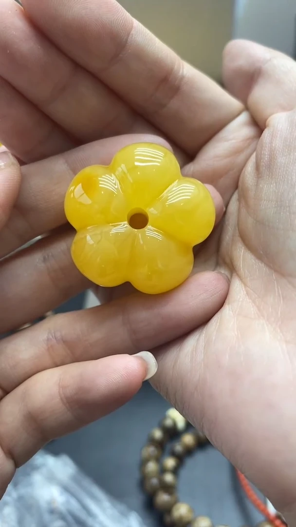 琥珀未镶嵌珠宝奇石1660