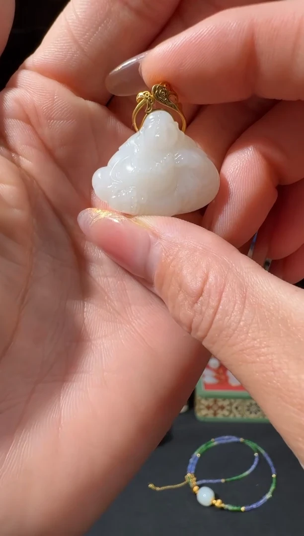 和田玉18K金镶嵌颈饰44国风姐6.10多样性拍一发一