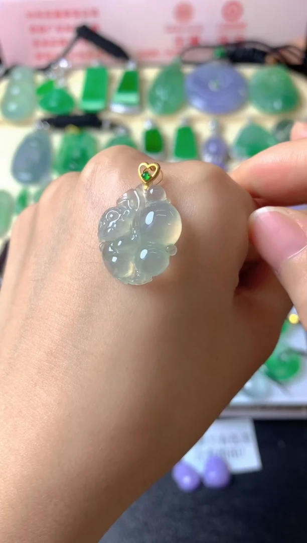 吊坠(不含链)未镶嵌翡翠微**阳吊坠