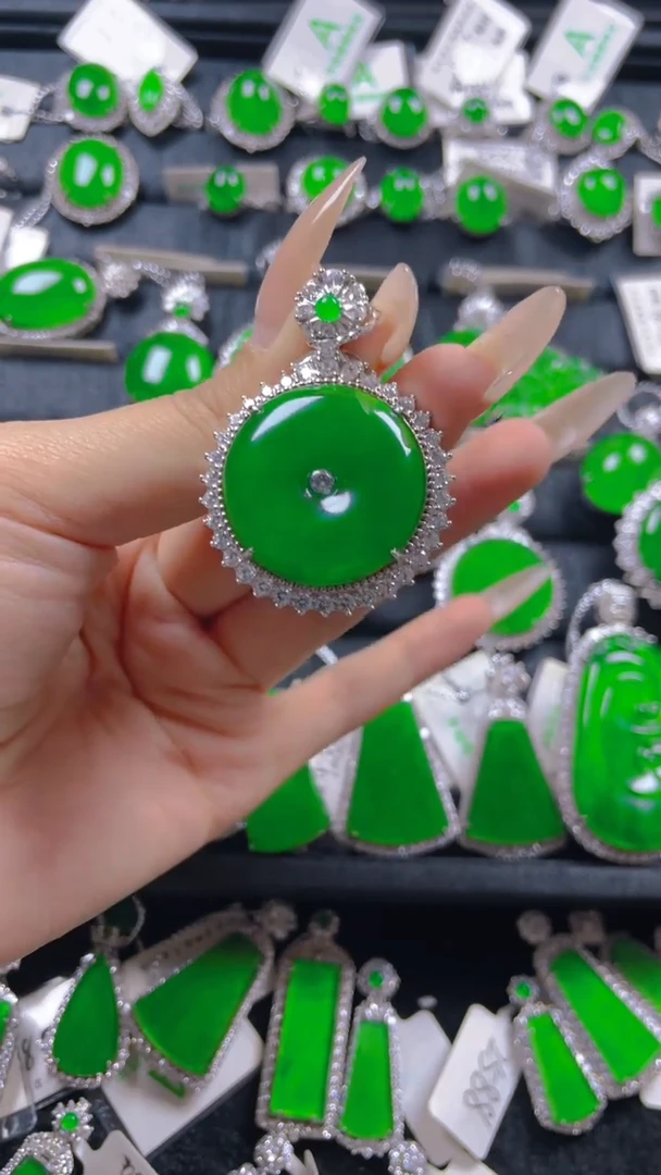 颈饰银S925镶嵌翡翠11