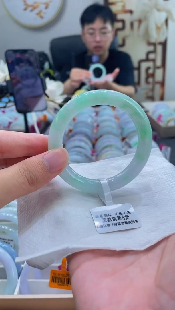 未镶嵌手镯翡翠103-54