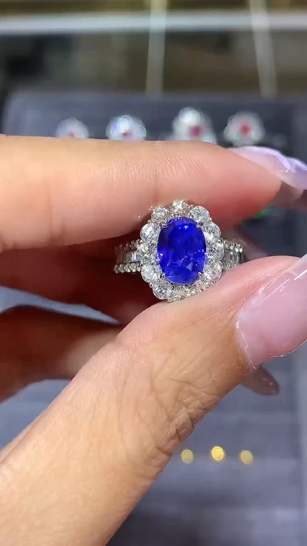 戒指蓝宝石18K金镶嵌3.06CT