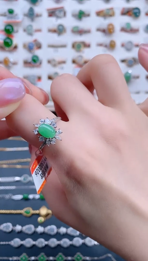 翡翠戒指银S925镶嵌天然翡翠