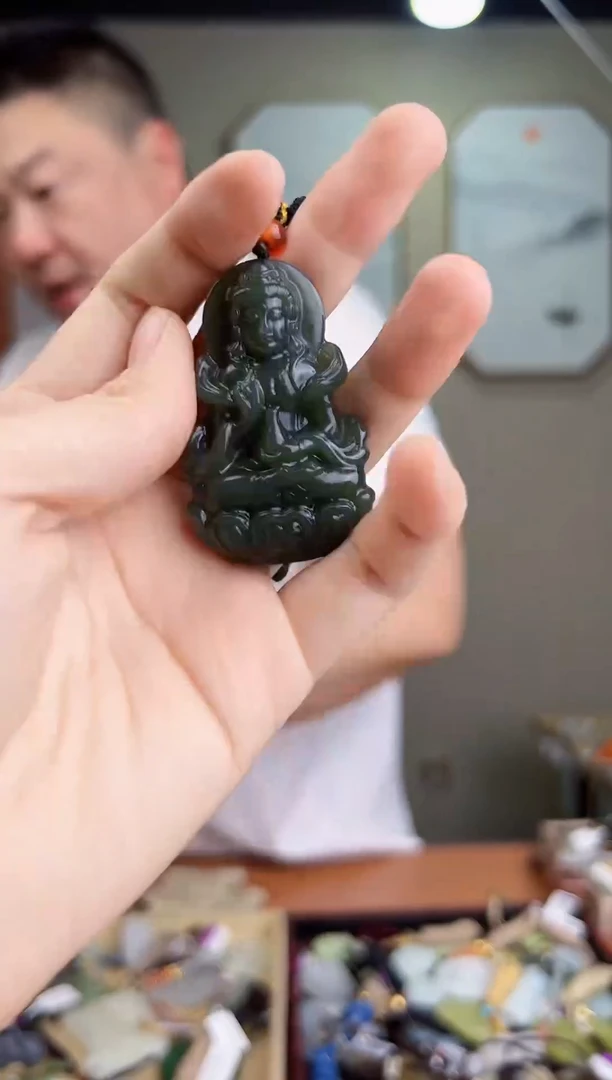 颈饰未镶嵌和田玉一物一证 拍一单发一个