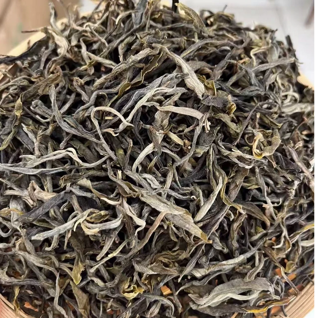 【易成号】临茶/2015年春【冰岛老散茶】普洱茶/普洱散茶50克