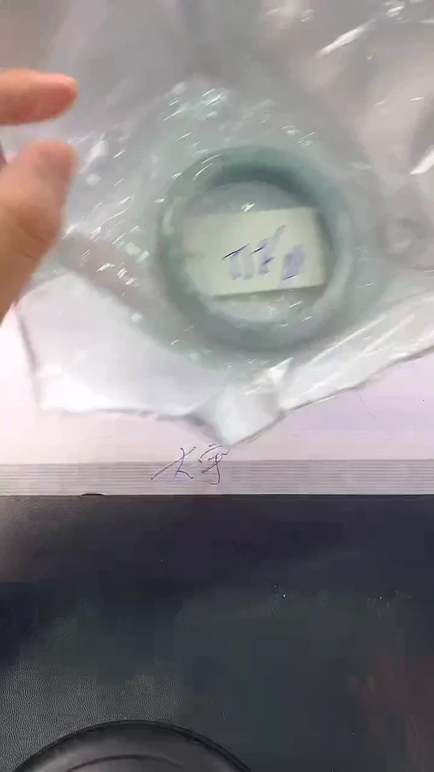 翡翠手镯未镶嵌109