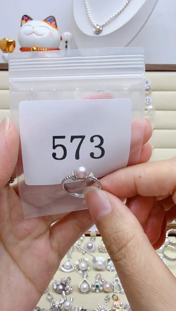 银S925镶嵌戒指淡水珍珠呦****?573