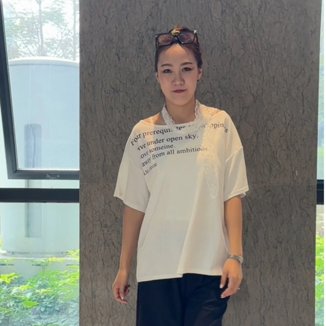 【柒婉儿】斜肩女上衣宽松显瘦2025欧韩潮流风