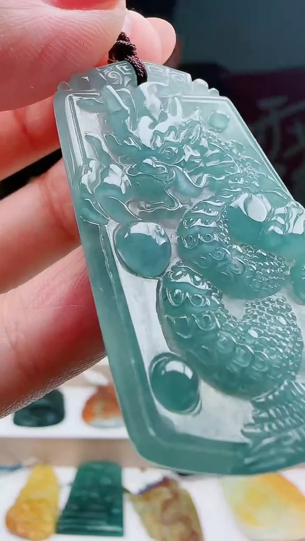 颈饰未镶嵌翡翠多样性发其一