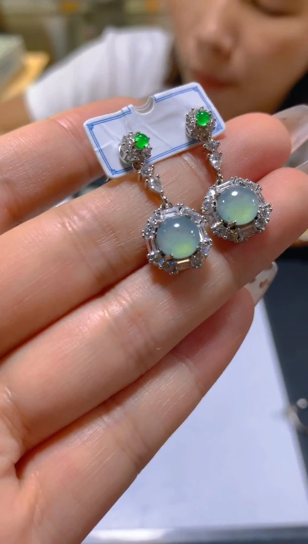 未镶嵌翡翠耳饰多样性发一